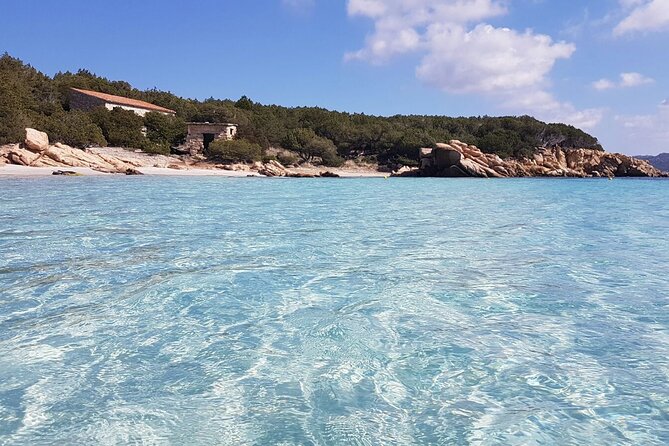 3-Catamaran from Cannigione to the islands of the Archipelago - Stop 1: Budelli and the Pink Beach Rules (You Can’t Treat It Like a Normal Beach)