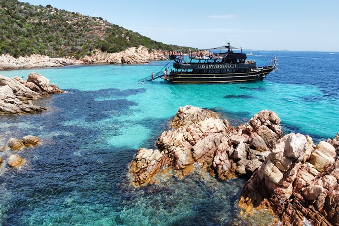 8-hour tour of the La Maddalena Archipelago Ponte VIP - Budelli’s Pink Beach: how the protection rules shape what you’ll actually do