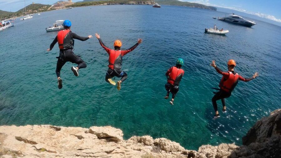 Alghero: Coasteering at Cala Dragunara in Porto Conte Park - Cala Dragunara and Porto Conte: the setting that makes coasteering click