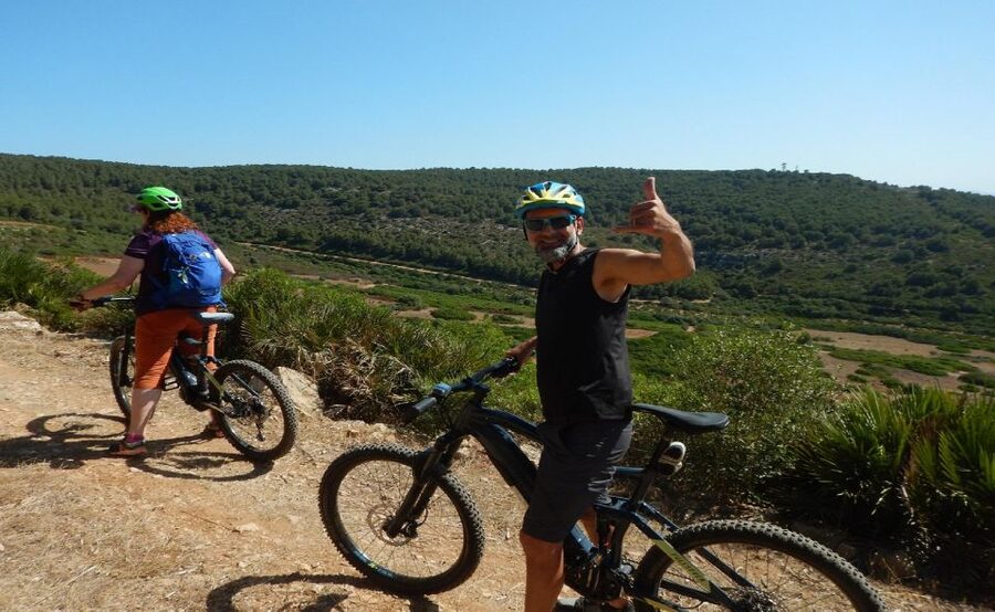 Alghero: E-bike tour inside the Natural Park of Porto Conte - Guides, pacing, and why names keep showing up