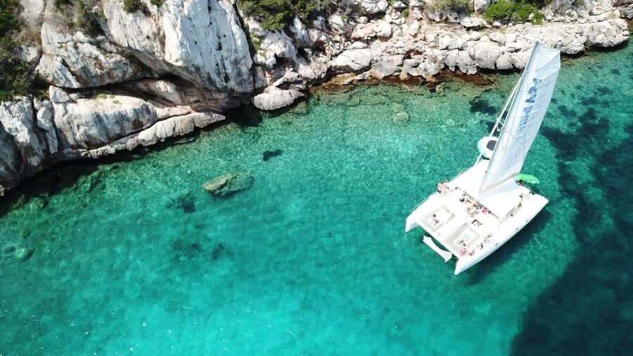 Alghero: Full day on a catamaran in Porto Conte Natural Park - Getting to the dock at Marina di Porto Conte (and not stressing)
