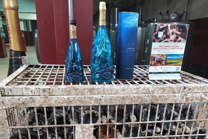 Alghero: private sightseeing & wine experience - Quartiere Ebraico and Santa Maria: layers you can actually see