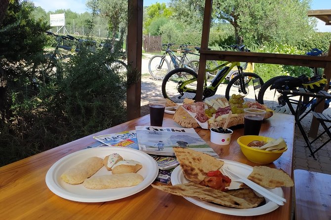 Alghero - Small Beaches Tour by E-bike more aperitif - Porto Conte Regional Nature Park: where the ride turns into a viewpoint walk