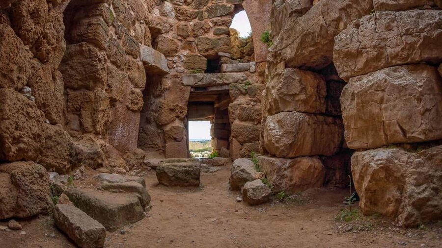 Alghero: Visit to the Nuraghe Palmavera and Porto Conte Park - Porto Conte Park: coastal scenery with two well-chosen pauses