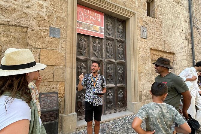 Alghero: walking tour with bilingual local guide - Key highlights at a glance