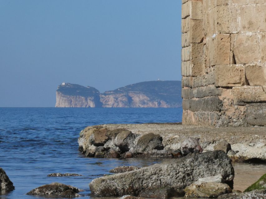 Alghero walking tour with local guide - Via Ruota, plus the quieter lanes in between