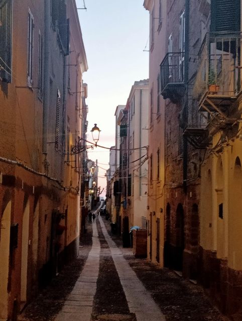 Alghero: walking tours around the ancient city - Key things you’ll notice on this Alghero ancient-city walk