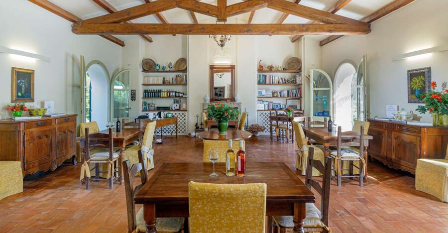 Alghero: Wine and Olive Oil Tasting at a Local Farm - Arriving at the farm: what your 1-hour tasting really includes