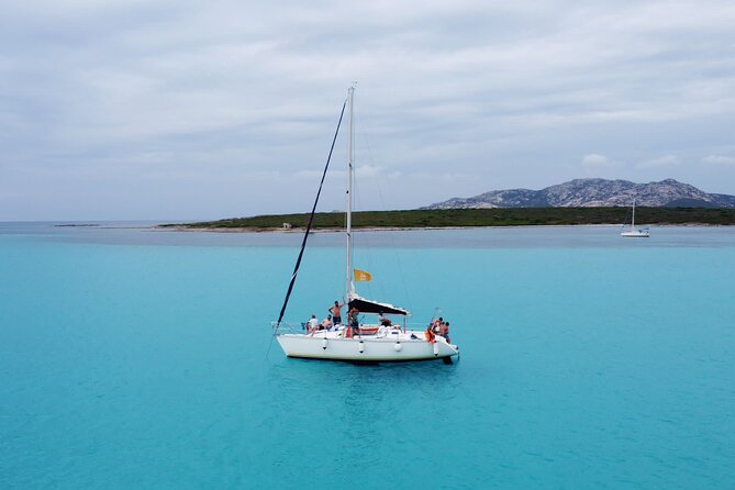 Asinara: Sailing trip in the park of Asinara - 9:30 to 5:00: how the timing actually feels on the water