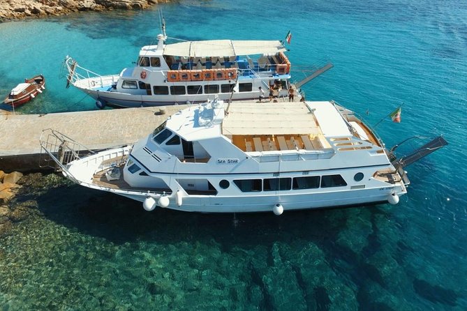 Boat Tour La Maddalena Archipelago from Palau - Crowds, seating, and why the boat “feels full”