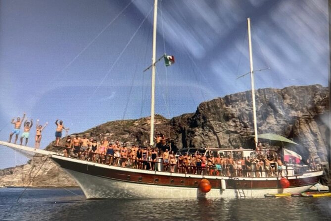Boat tour of San Pietro Island - Key highlights on Momo for San Pietro Island