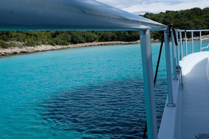 Boat tour Porto Cervo - Maddalena archipelago - Captain Enrico, onboard comfort, and what the price really includes
