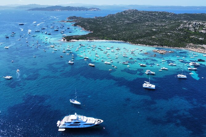 Boat tour Porto Cervo - Maddalena archipelago - Cala Granara on Spargi: your first 3 hours of swim time