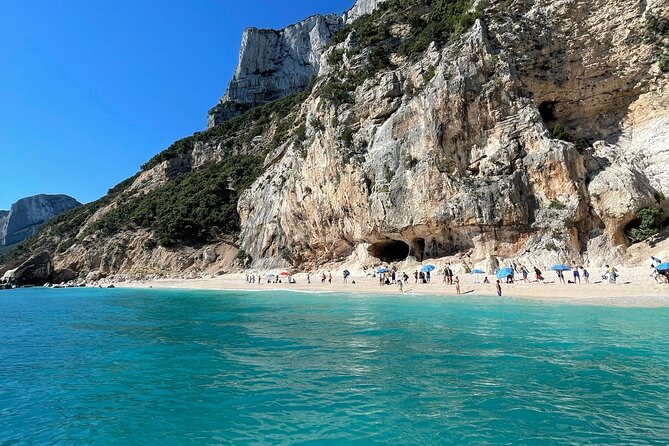Boat Trip: Grotta del Fico, Cala Mariolu, Gabbiani & Biriala - Stop 1: Cala Mariolu dock stop with real beach time