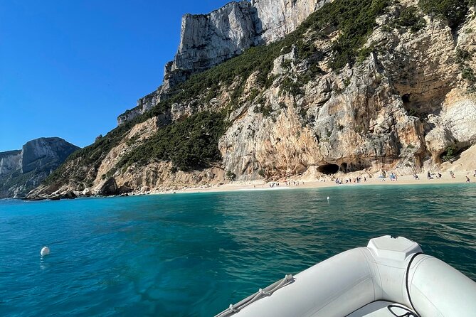 Boat Trip: Grotta del Fico, Cala Mariolu, Gabbiani & Biriala - Stop 4: Cala Biriala beach time on the sand (if assigned)