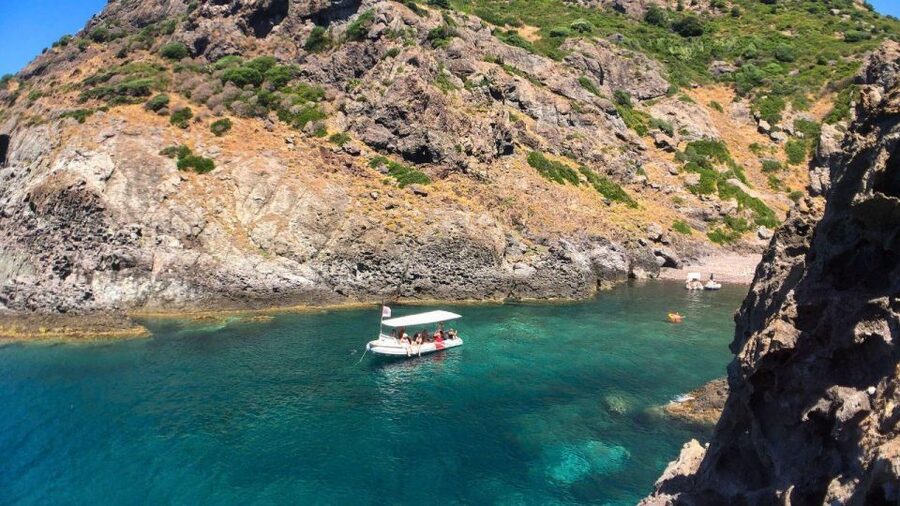 Bosa: Snorkeling Tour of the Coastline Coves - Grotta dei Pellicani: the sea cave stop with stalactites