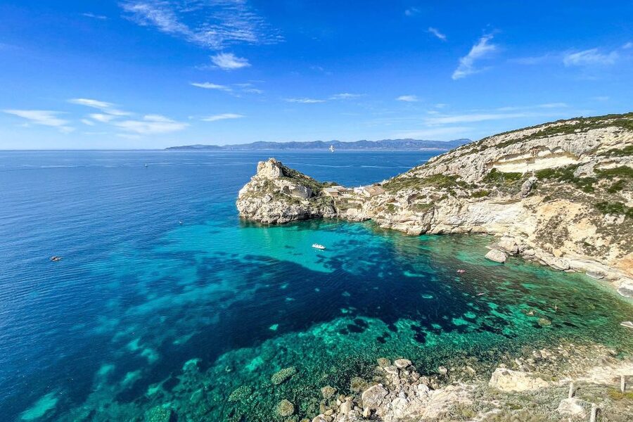 Cagliari: 3-Hour Boat Tour of the Gulf of Cagliari - Boat Comfort, Space, and the Skipper Who Makes It Feel Easy