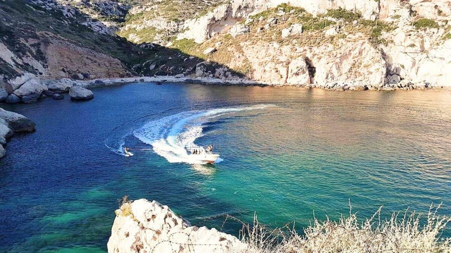 Cagliari: boat tour with snorkeling in the caves - Poetto, Cala Paradiso, and the skipper’s legends: what to listen for