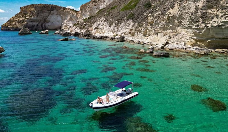Cagliari: Devil's saddle boat tour, 4 stops and prosecco - What’s included: snorkeling gear, drinks, music, and a shower