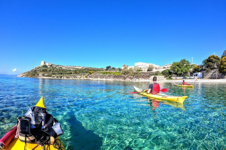 Cagliari: Exclusive small group Kayak tour at Devil"s Saddle - The 3-hour paddle: how the tour keeps the motion enjoyable