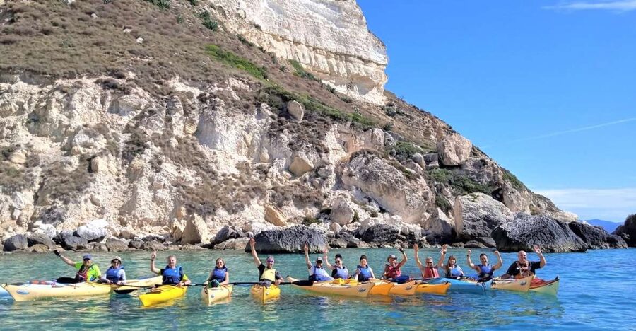 Cagliari: Guided Kayak Excursion in the Gulf of Cagliari - Getting beginners on the water: the short lesson that saves the day