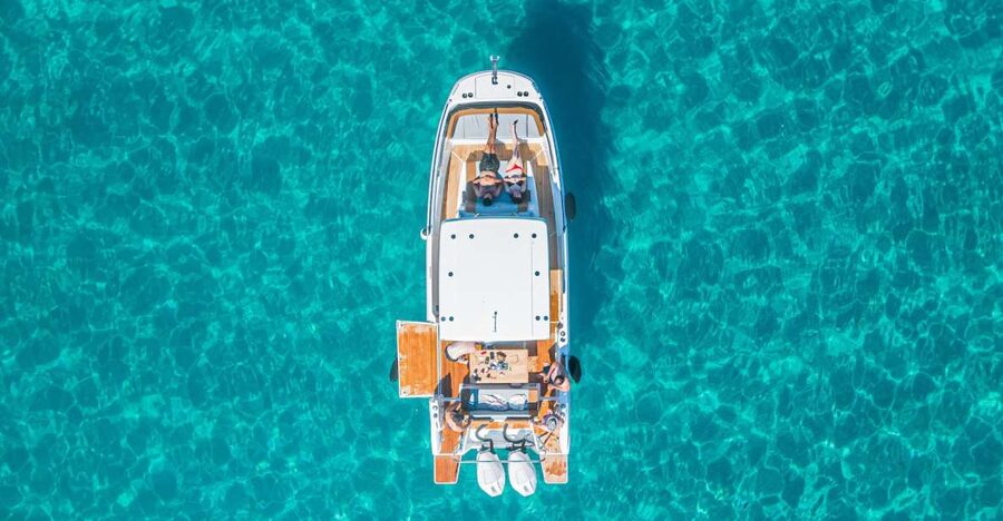 Cagliari: Luxury Motorboat Tour with 3 Swim Stops & Wine - Poetto: The Quick Photo Stop That Sets the Tone
