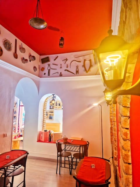 Cagliari Old Town: Wine Tasting and local products - The 2-hour flow: how the tasting moves (and what to expect)
