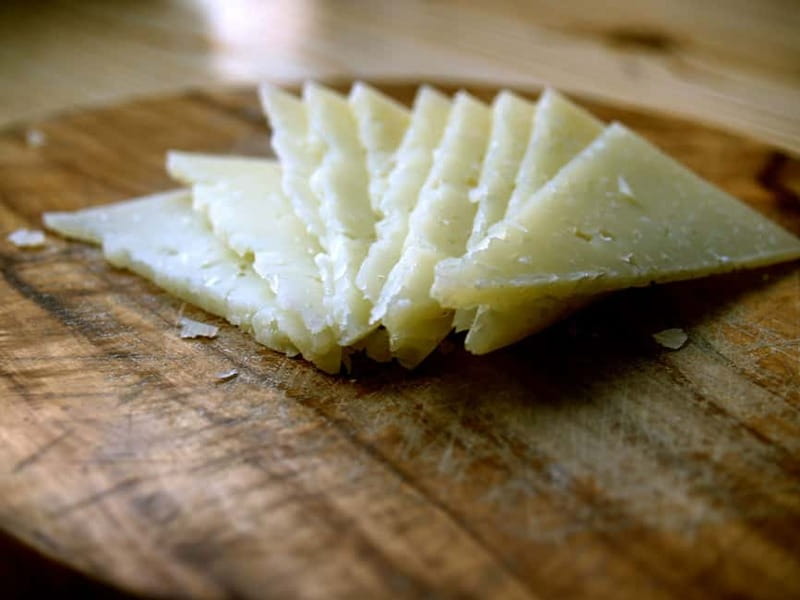 Cagliari: Private artisan beer and cheese tasting - Small-brew production stories: malt, hops, and why the beer tastes local