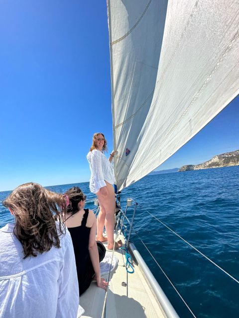 Cagliari: Sailing tour to Devil's Saddle aboard Merak - Practical rules that affect comfort on board