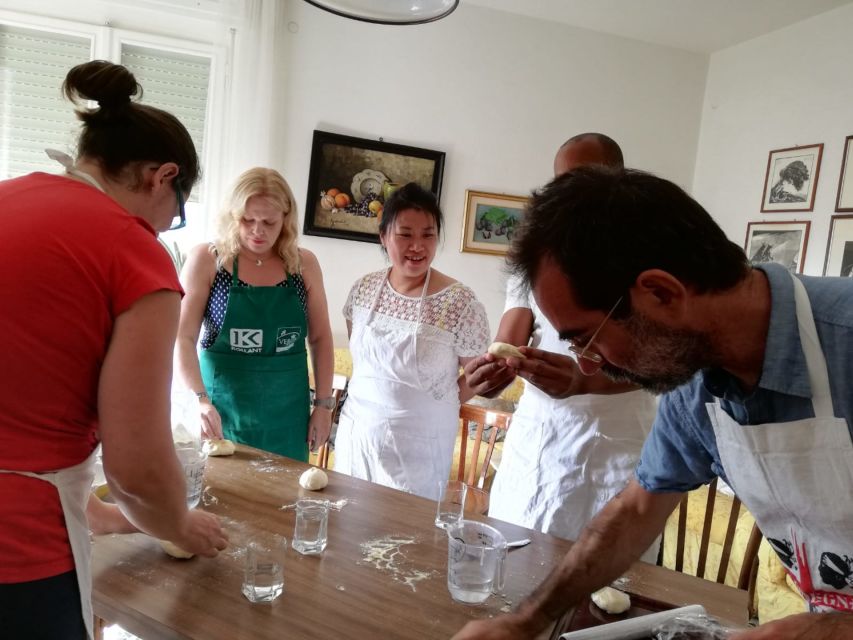 Cagliari: Sardinian Cooking Class with Meal and Drinks - Price and value: what $105 includes in real time