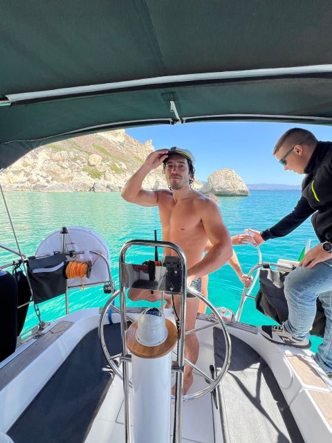 Cagliari: Tour in barca 4 soste tuffi Snorkeling e Prosecco - Key Highlights You’ll Really Use