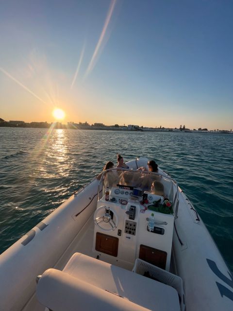 Cagliari: tour Sunset snorkeling con aperitivo e Delfini - Should You Book This Sunset Snorkeling con Aperitivo e Delfini Tour?