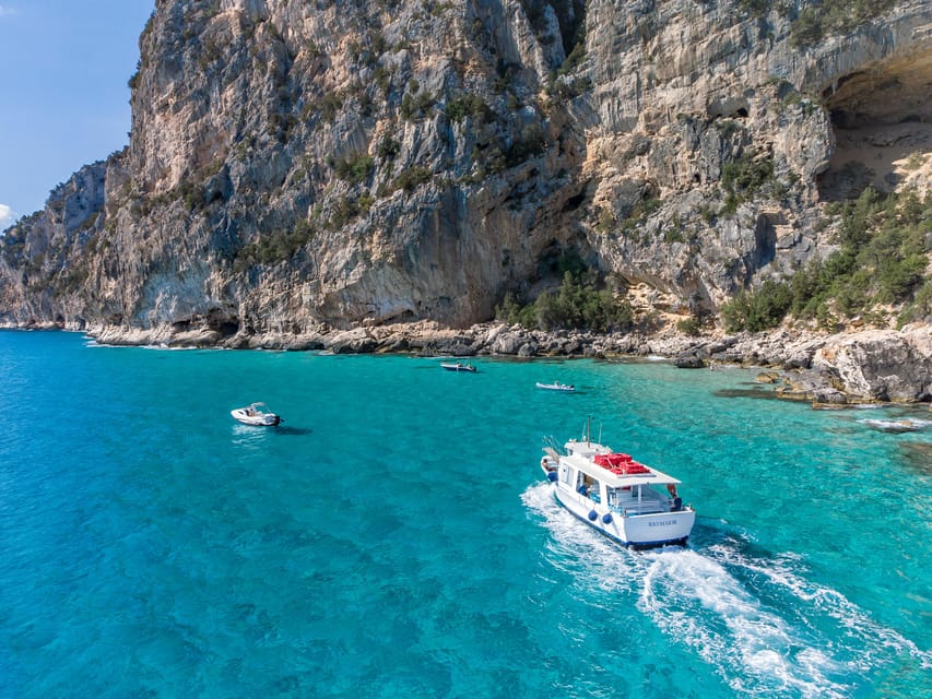Cala Gonone: Cala Luna and Cala Sisine Boat Tour - Cala Sisine Second Stop: Another Cove, a Different Feel
