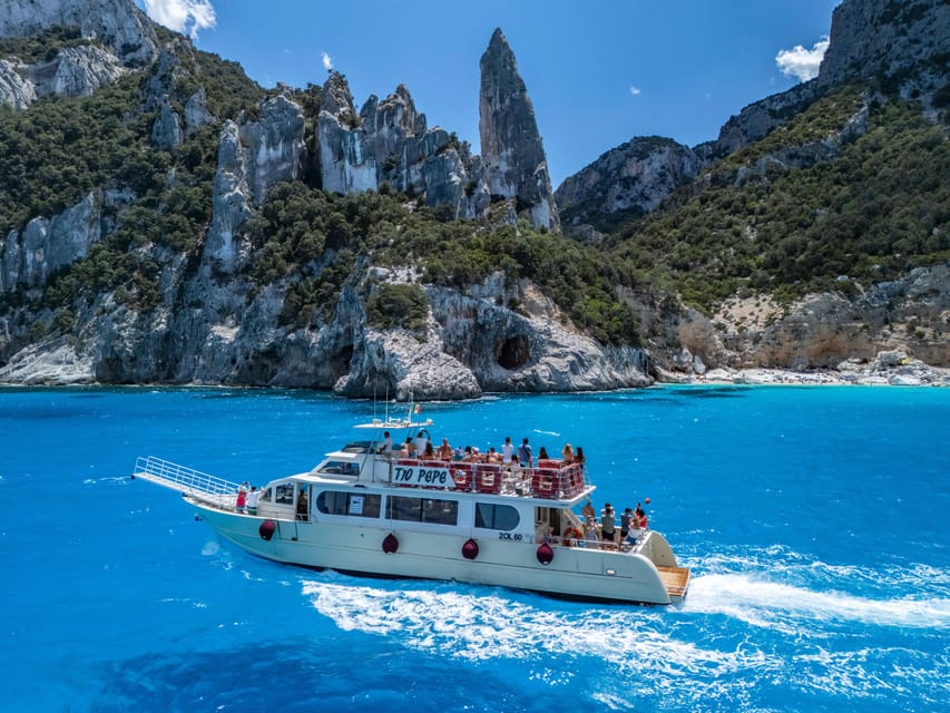Cala Gonone:Cruise in the Gulf of Orosei with Cala Goloritzé - Board the Boat: Aperitif, Bar, and the Coastal Pace