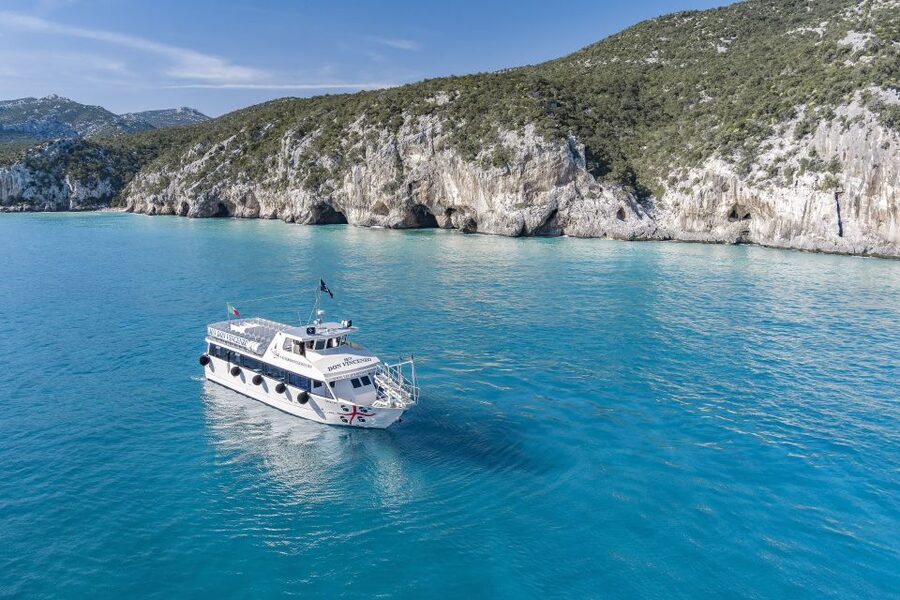 Cala Gonone: Grotta del Bue Marino and Cala Luna Boat Tour - What to pack: cave-to-beach essentials that actually help