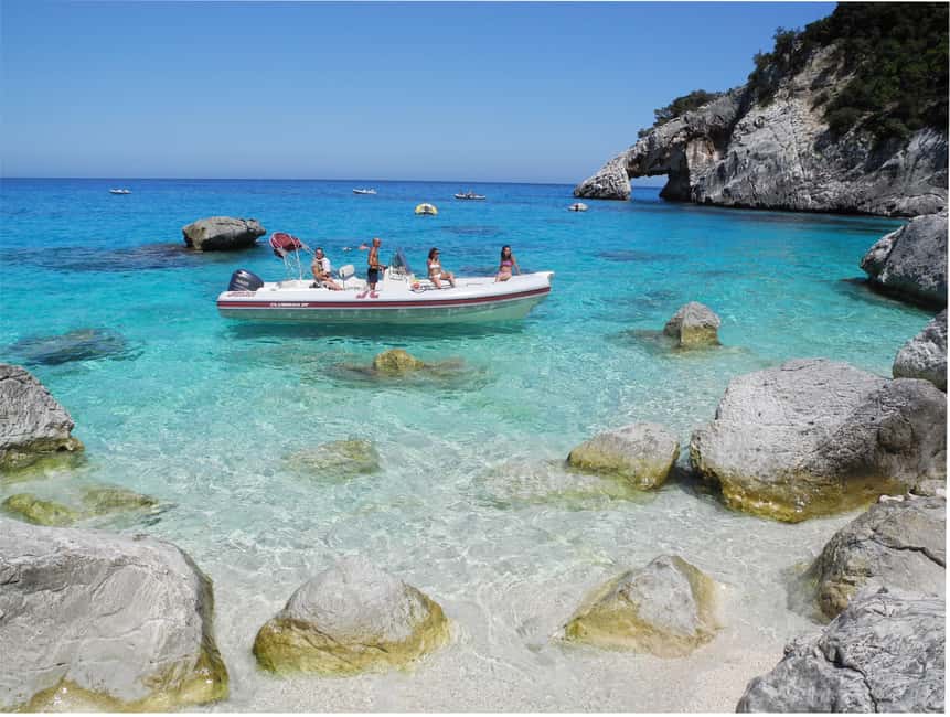 Cala Gonone: Gulf of Orosei Dinghy Cruise with Swim Stops - Why a dinghy cruise works so well in the Gulf of Orosei