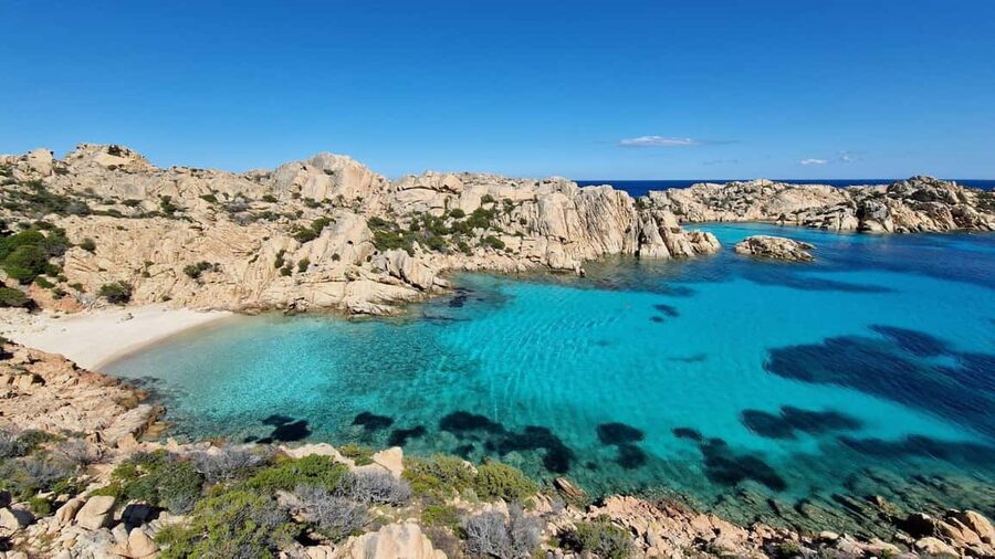 Caprera: hiking to Cala Coticcio with aperitif - Why Cala Coticcio feels like Sardinia’s Tahiti