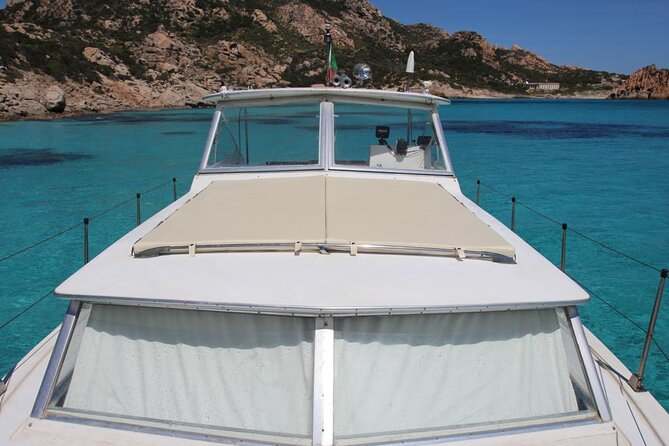 Day on a boat in the archipelago of La Maddalena with lunch - Lunch on board: the meal is part of the experience