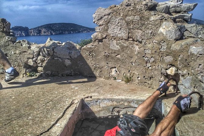 E-bike Excursion at Natural Park of Porto Conte - Punta Giglio - E-MTB Adventure - Bikes, helmets, and real logistics that affect comfort