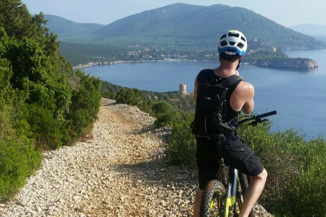 E-bike Excursion at Natural Park of Porto Conte - Punta Giglio - E-MTB Adventure - From Ponte Romano to Palmavera: ancient Sardinia on two wheels