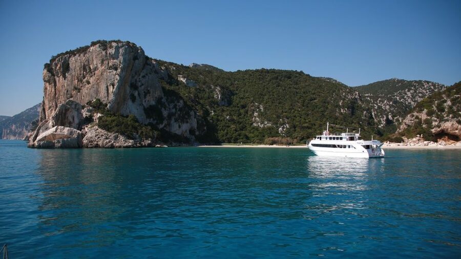 From La Caletta or Orosei: Gulf of Orosei Cruise - Timing, the Captain’s Route Changes, and Sea-Sense