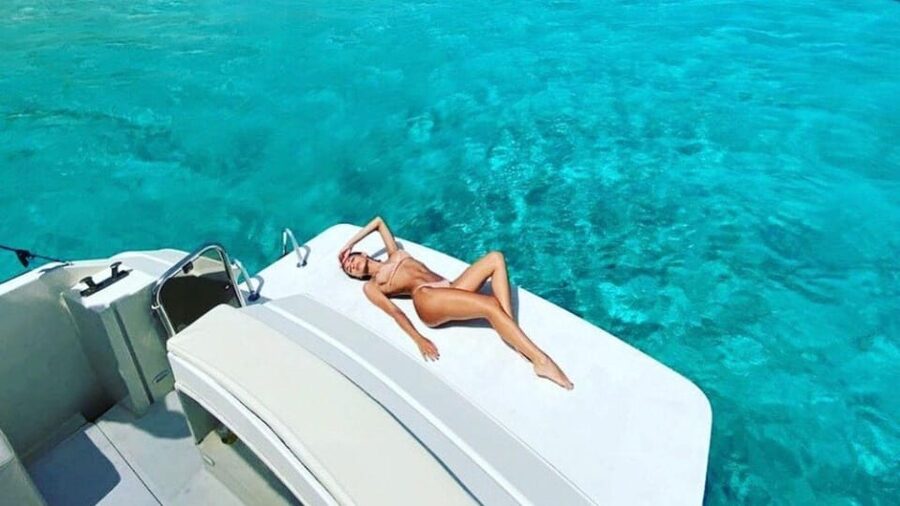 From Palau: Speedboat tour in La Maddalena Archipelago - Price and value: what $148.40 buys you in real terms