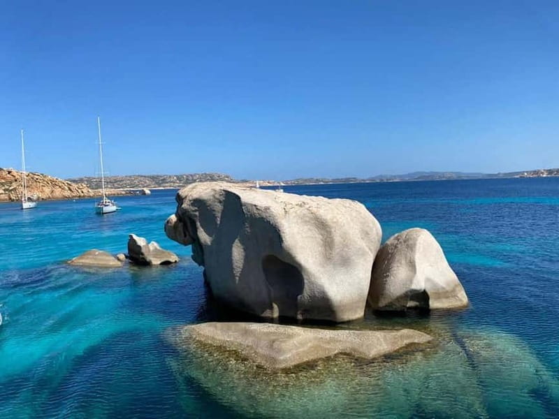 From Santa Teresa Gallura: La Maddalena Archipelago Cruise - Light lunch on board: seafood pasta and smart alternatives