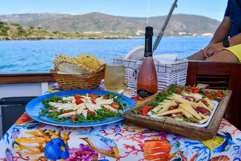 From Stintino: sailing trip to Asinara with Lunch - Step aboard the Mastro Pasqualino: a wooden boat you’ll want to notice