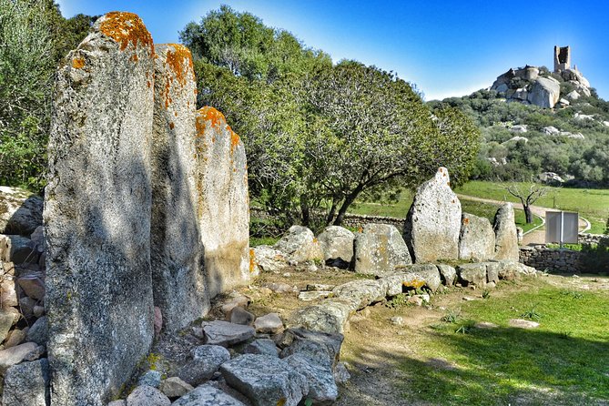 Gallura, Vermentino & Costa Smeralda - Castello di Pedres Ruins: Panoramas Over the Gallura Hills