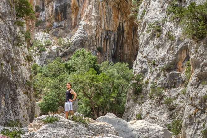 Gorropu canyon guided hike - Microclimate and the plants you came for