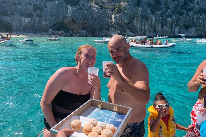 Gulf of Orosei Speedboat Trip with Aperitif from Cala Gonone - How the Gulf of Orosei day is paced from Cala Gonone