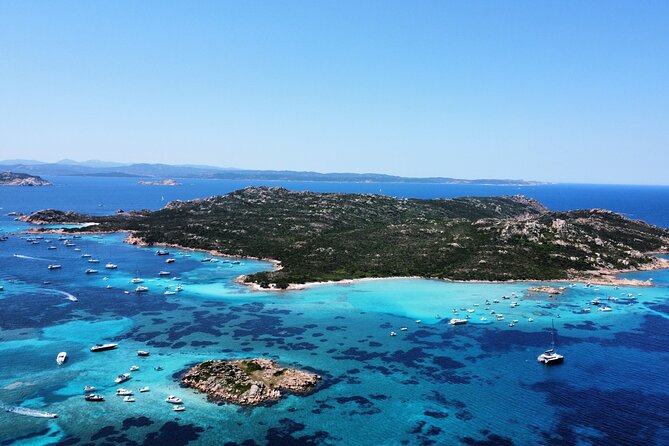 La Maddalena Archipelago Boat Tour with lunch - The skipper experience: why smooth boat handling matters