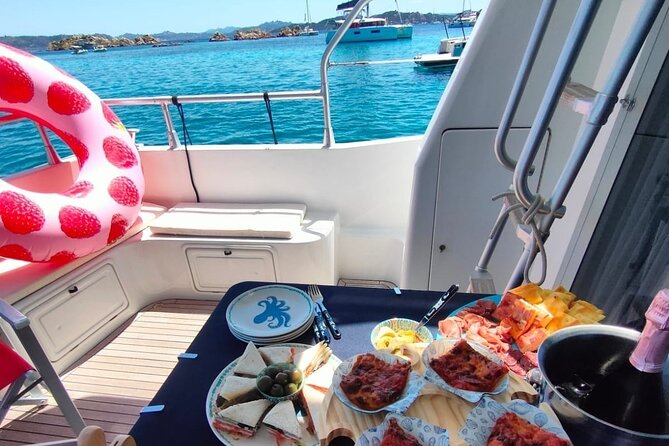 La Maddalena Archipelago Tour with Motorboat DC12 - Weather, sea conditions, and how stop order can change