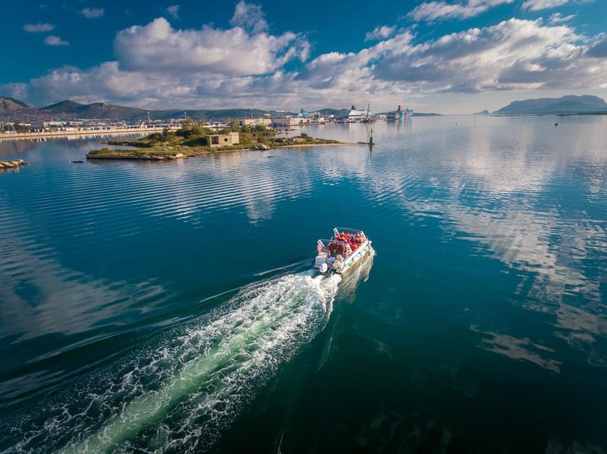 Olbia: Gulf of Olbia boat tour - Seafood economy on the water: mussel farms and wild clam harvesting